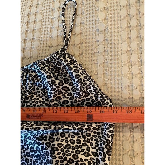 Secret Treasures Lingerie Gown Cheetah Print Size  Small Sexy Silky Elegant - Picture 7 of 8